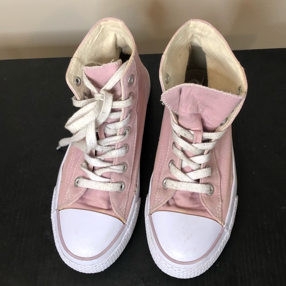 Airwalk Shoes - Airwalk High Top Sneakers - Pink